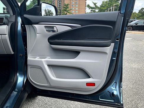 Used 2022 Honda Pilot Special Edition image 19