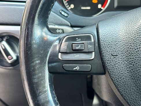 Used 2013 Volkswagen Jetta SEL FWD image 7