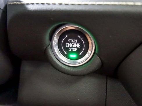 New 2026 Chevrolet Suburban Premier image 18