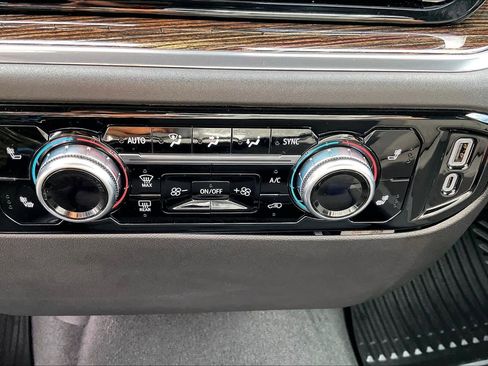 Certified 2023 GMC Sierra 1500 Elevation image 31