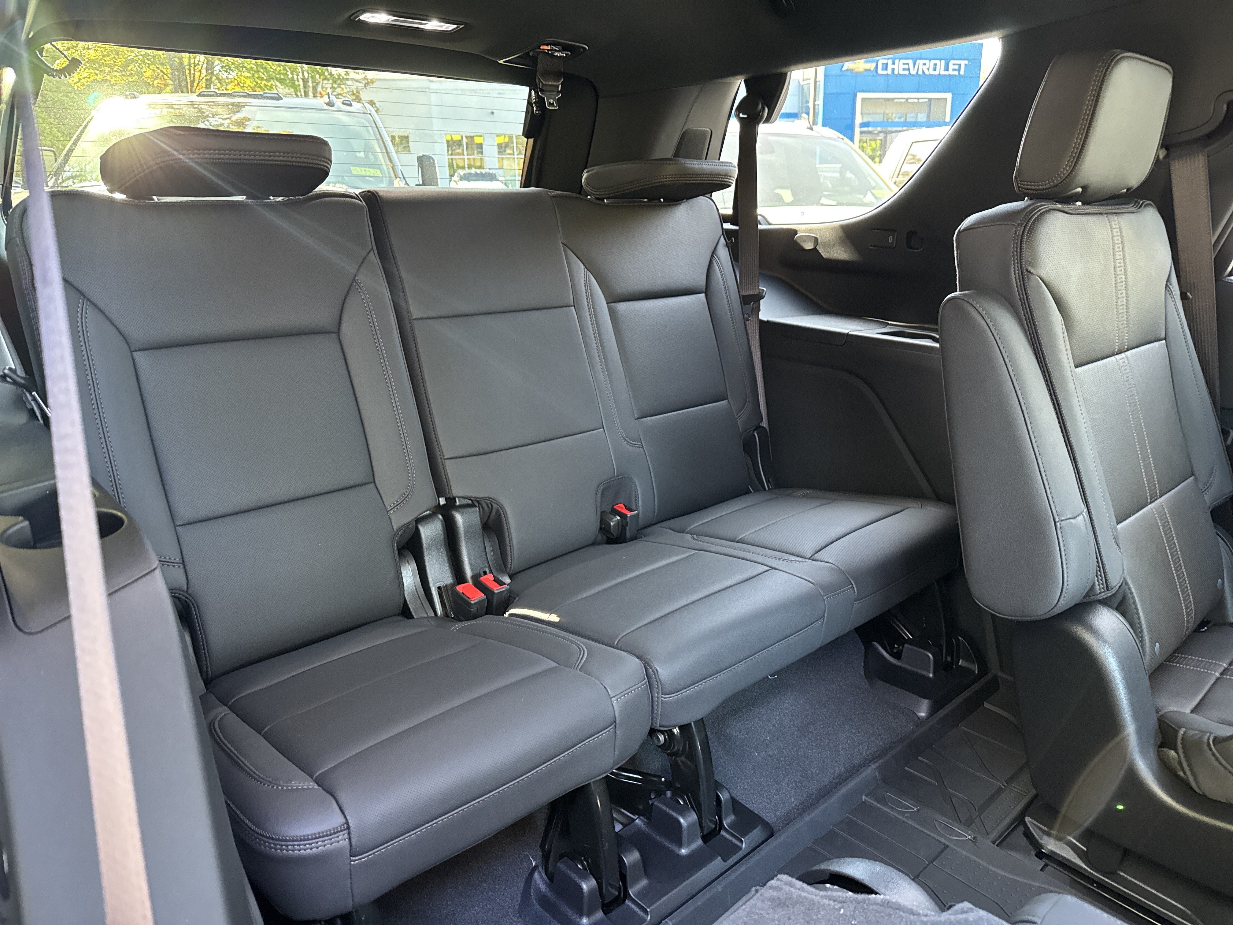 New 2027 Chevrolet Tahoe High Country AWD/4WD image 16
