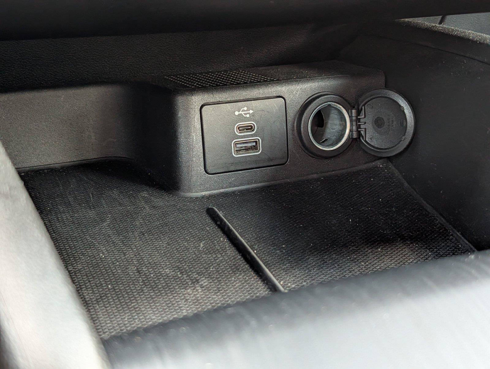 Used 2025 Ford Escape Active FWD image 19