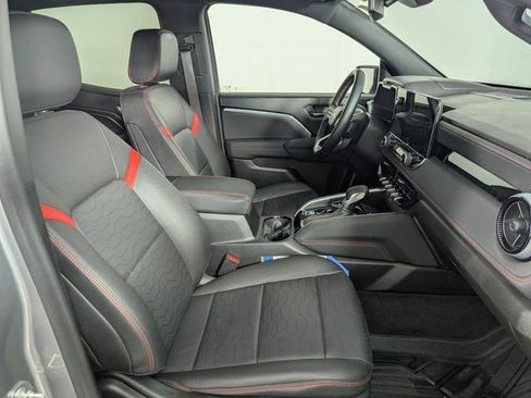 Used 2023 Chevrolet Colorado Z71 w/ Z71 Convenience Package 2 image 29