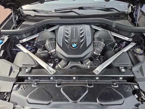 Used 2022 BMW X5 M50i image 35