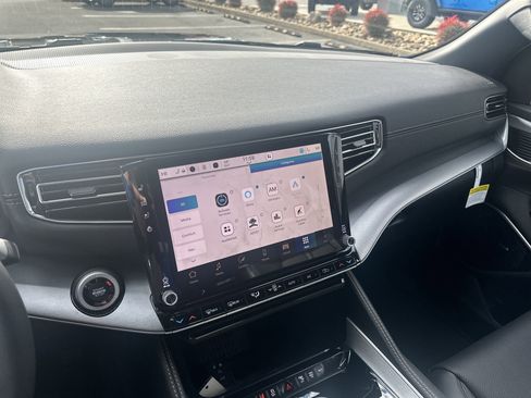 New 2026 Jeep Grand Wagoneer Limited w/ Premium Group II image 42