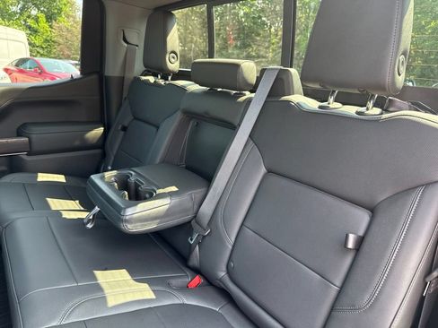 Used 2022 GMC Sierra 1500 SLT w/ SLT Premium Plus Package AWD/4WD image 54