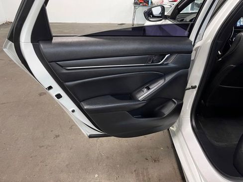 Used 2021 Honda Accord Sport image 19