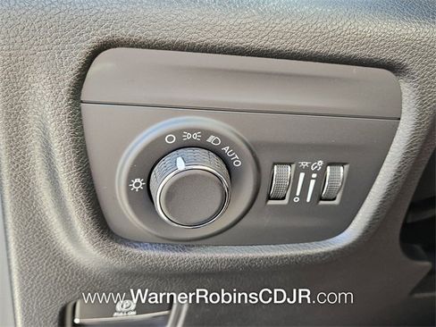 New 2025 Jeep Grand Cherokee Laredo X image 25