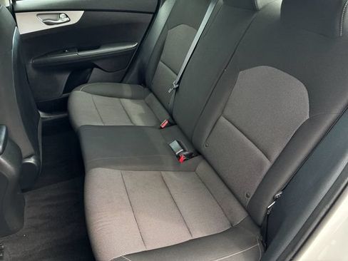 Used 2024 Kia Forte LXS w/ LXS Technology Package FWD image 10
