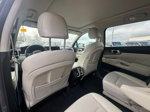 Used 2022 Kia Sorento SX image 22