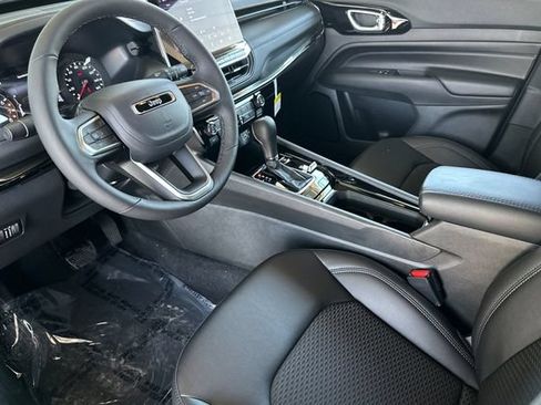 New 2026 Jeep Compass Latitude AWD/4WD image 9