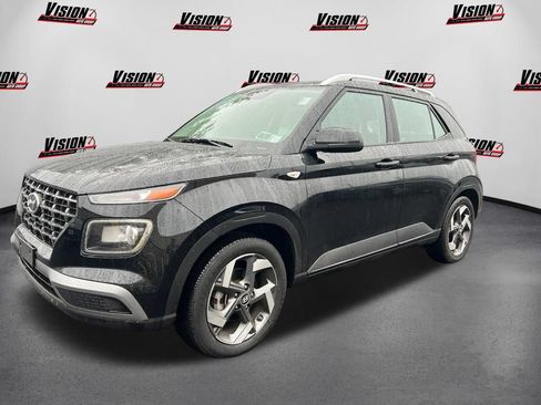 Certified 2024 Hyundai Venue SEL FWD image 1