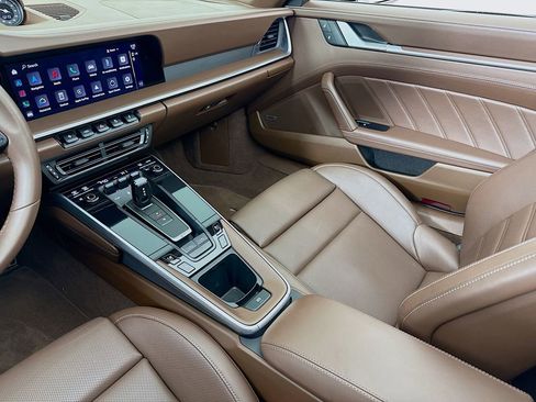 Certified 2022 Porsche 911 Targa 4S image 27