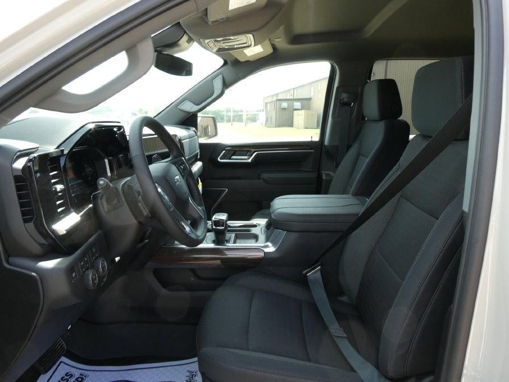 New 2026 Chevrolet Silverado 1500 RST AWD/4WD image 17