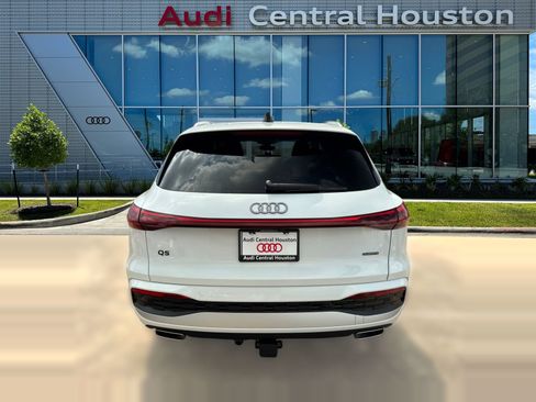 New 2025 Audi Q5 Premium Plus image 10