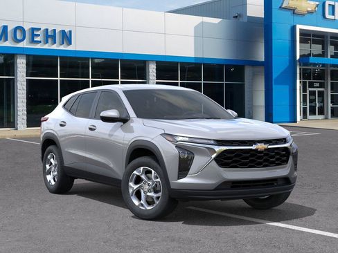 New 2026 Chevrolet Trax LS w/ LS Convenience Package FWD image 7