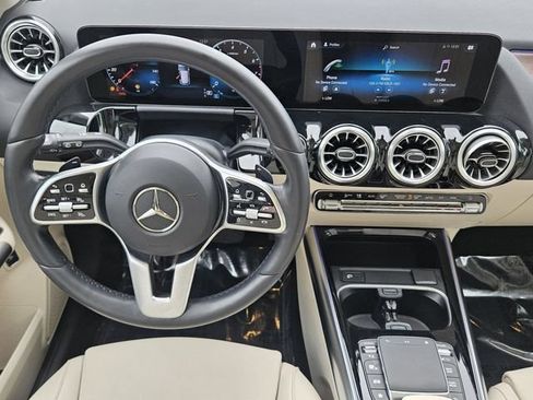 Certified 2023 Mercedes-Benz GLA 250 4MATIC image 18