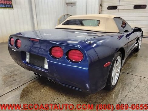 Used 2004 Chevrolet Corvette Convertible w/ Preferred Equipment Group RWD image 3