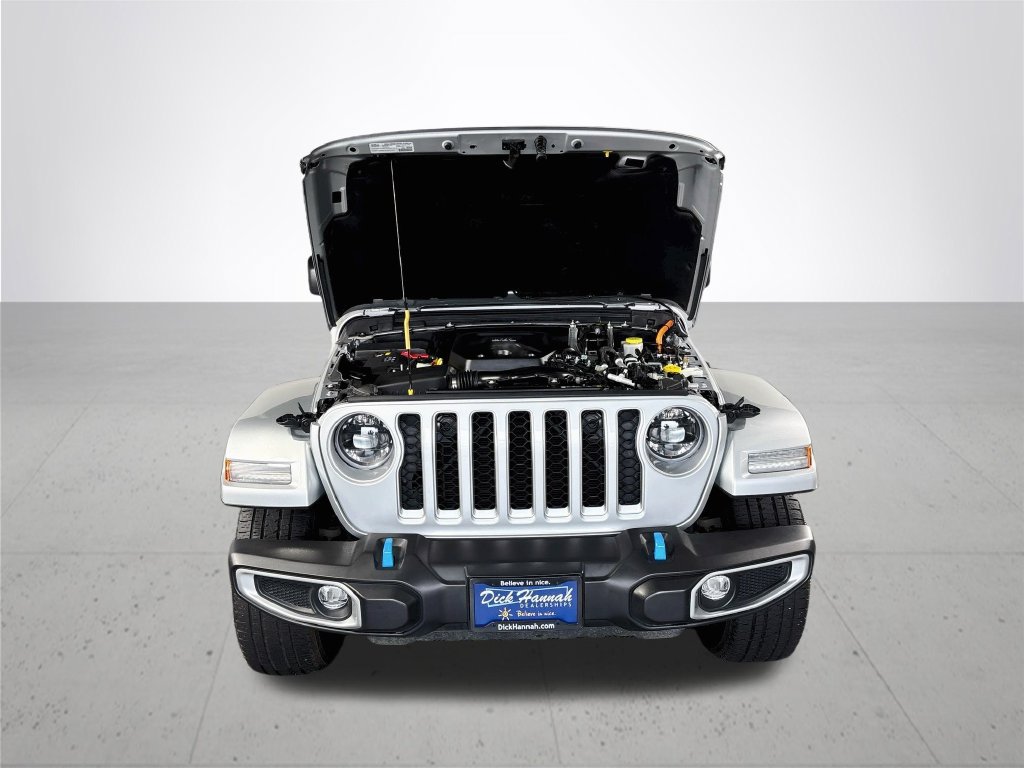 Used 2023 Jeep Wrangler Unlimited Sahara w/ Cold Weather Group AWD/4WD image 23