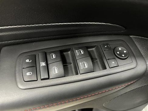 Certified 2025 Dodge Durango R/T image 31