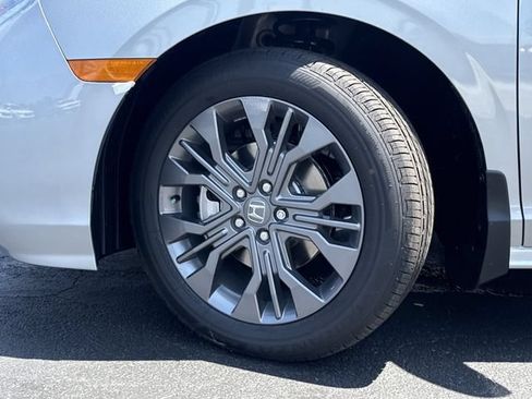 New 2026 Honda Odyssey Touring image 40