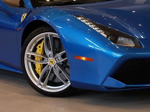 Certified 2017 Ferrari 488 Spider RWD image 8