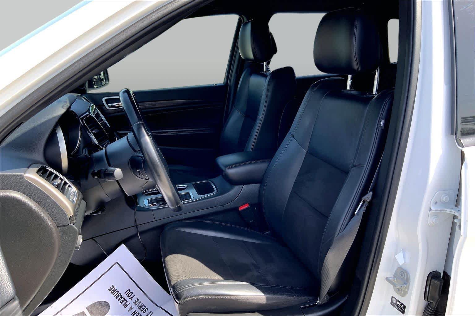 Certified 2022 Jeep Grand Cherokee Laredo X RWD image 8