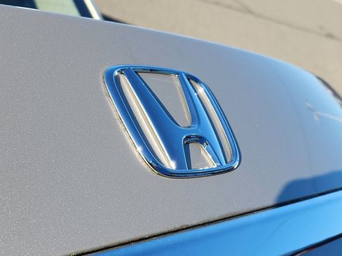 Used 2017 Honda Accord EX-L image 29