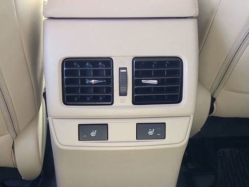 Used 2016 Subaru Outback 3.6R Limited image 25