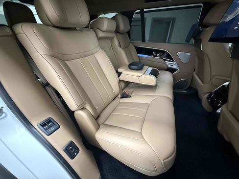 Used 2025 Land Rover Range Rover Long Wheelbase Autobiography image 81