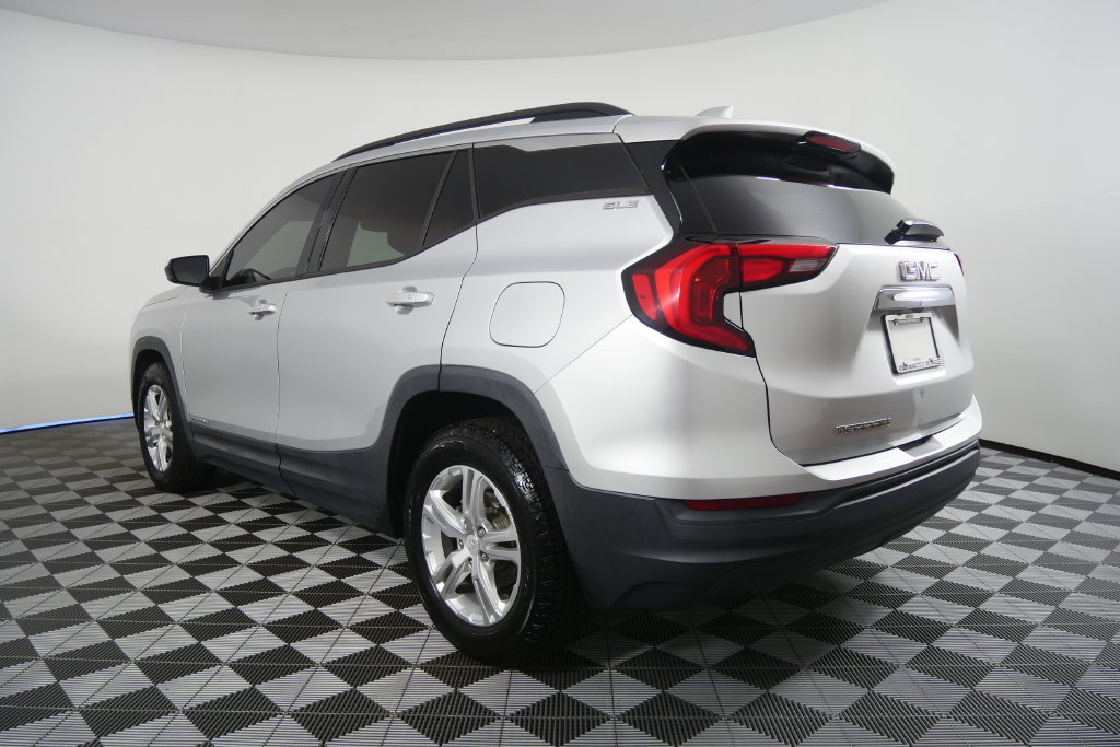 Used 2018 GMC Terrain SLE w/ Driver Convenience Package FWD image 6