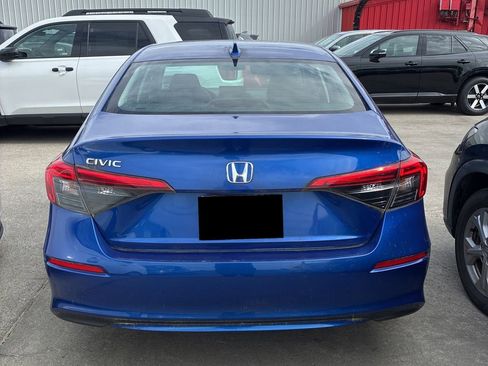 Used 2023 Honda Civic LX image 5