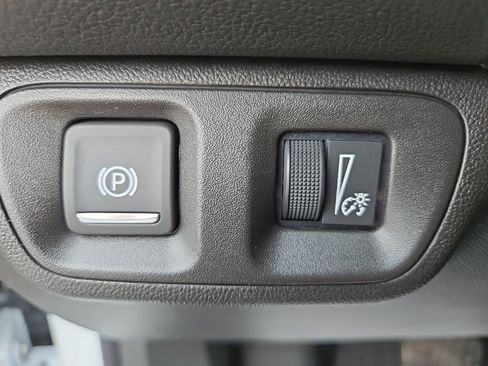 Certified 2023 GMC Acadia SLT AWD/4WD image 21