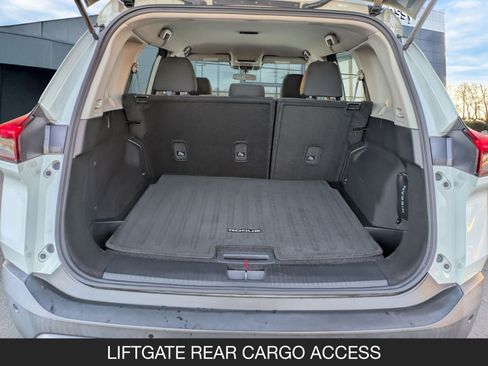 Used 2023 Nissan Rogue S image 20