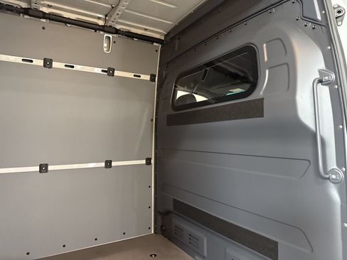 Used 2026 Mercedes-Benz Sprinter 2500 image 16