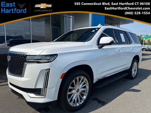 Used 2023 Cadillac Escalade Premium Luxury AWD/4WD image 1