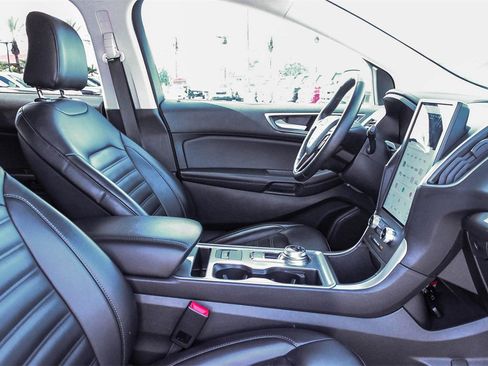 Used 2024 Ford Edge SEL image 21