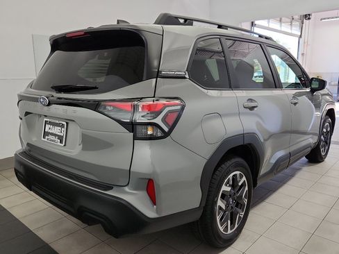 Used 2026 Subaru Forester Premium image 4