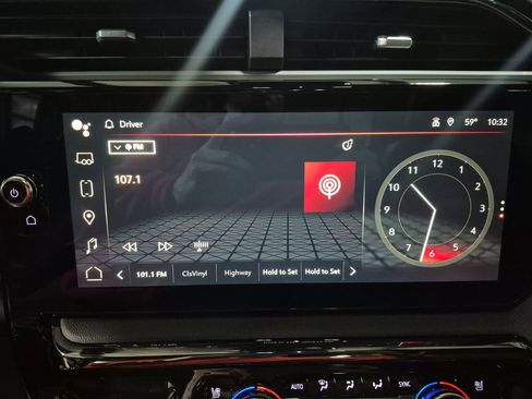 Certified 2023 GMC Sierra 1500 AT4 w/ Technology Package image 14