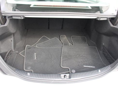 Used 2017 Mercedes-Benz C 300 Sedan image 15