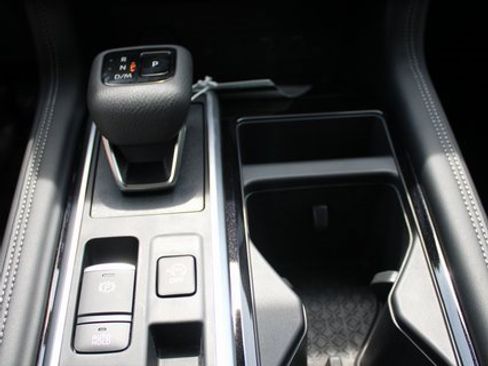 New 2025 Nissan Pathfinder Platinum w/ Cargo Package image 14