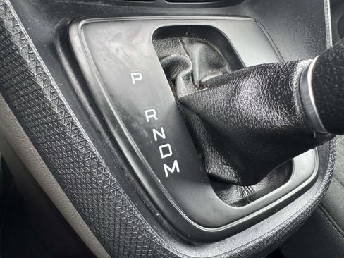 Used 2020 Ford Transit Connect XLT image 30