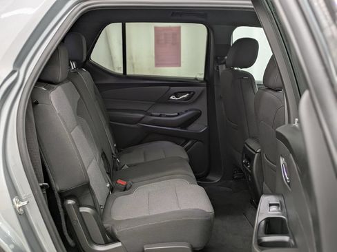 Used 2023 Chevrolet Traverse LT AWD/4WD image 21
