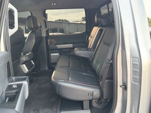 Used 2023 Ford F250 Lariat w/ Lariat Ultimate Package AWD/4WD image 18