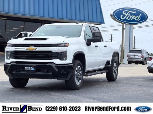 Used 2024 Chevrolet Silverado 2500 Custom w/ Custom Value Package AWD/4WD image 1