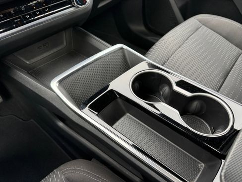 Used 2025 Chevrolet Equinox LT image 41