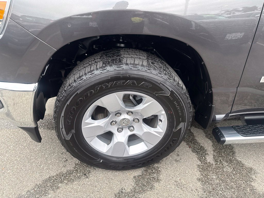 Used 2023 RAM 1500 Big Horn RWD image 15