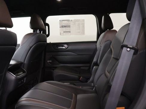 New 2026 Nissan Armada SL w/ Captain's Chari Seat Package AWD/4WD image 28