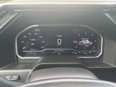 Certified 2024 GMC Sierra 1500 AT4 w/ Technology Package AWD/4WD image 13