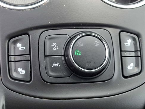 Certified 2023 GMC Terrain SLE w/ Driver Convenience Package AWD/4WD image 24